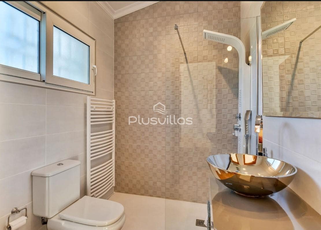 4 Zimmer Villa zu verkaufen in Benissa mit Pool - 1.100.000 € (Ref: 9908276)