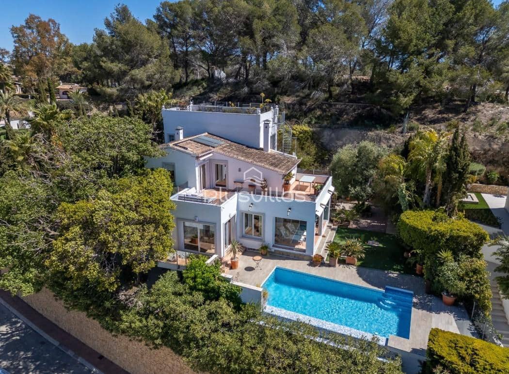 4 Zimmer Villa zu verkaufen in Benissa mit Pool - 1.100.000 € (Ref: 9908276)
