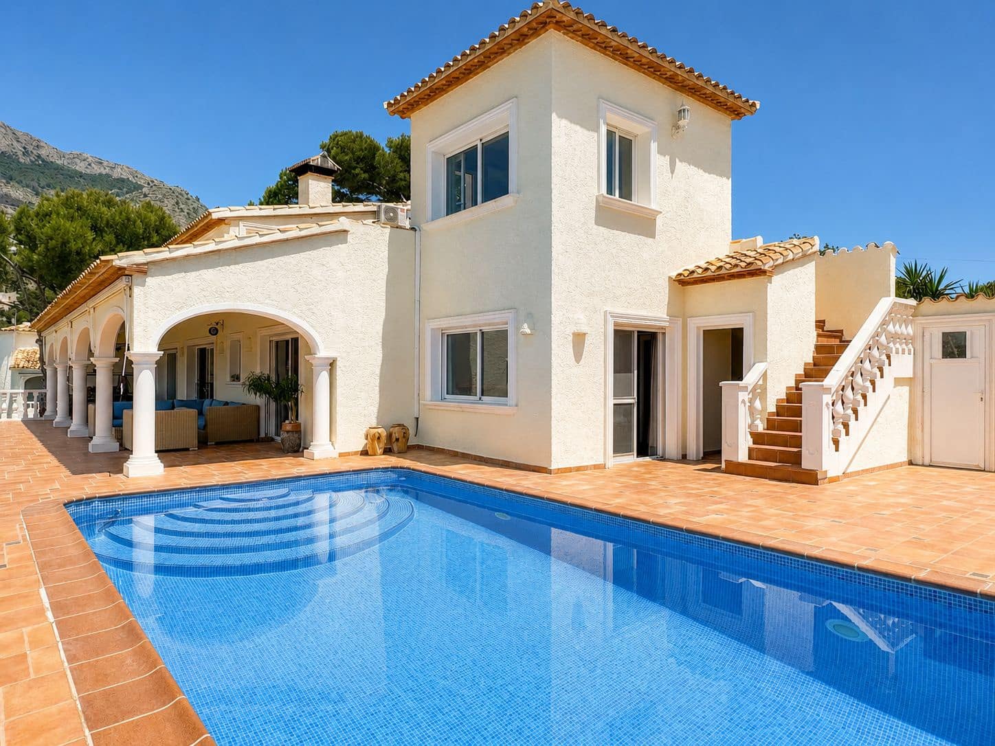 5 camera da letto Villa in vendita in Altea con piscina - 949.000 € (Rif: 9908278)