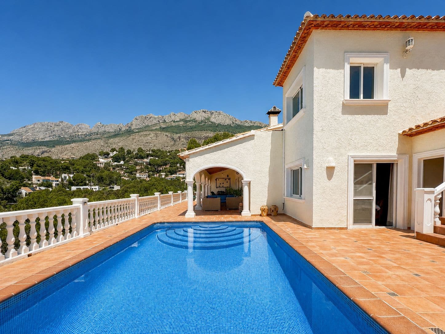 5 camera da letto Villa in vendita in Altea con piscina - 949.000 € (Rif: 9908278)