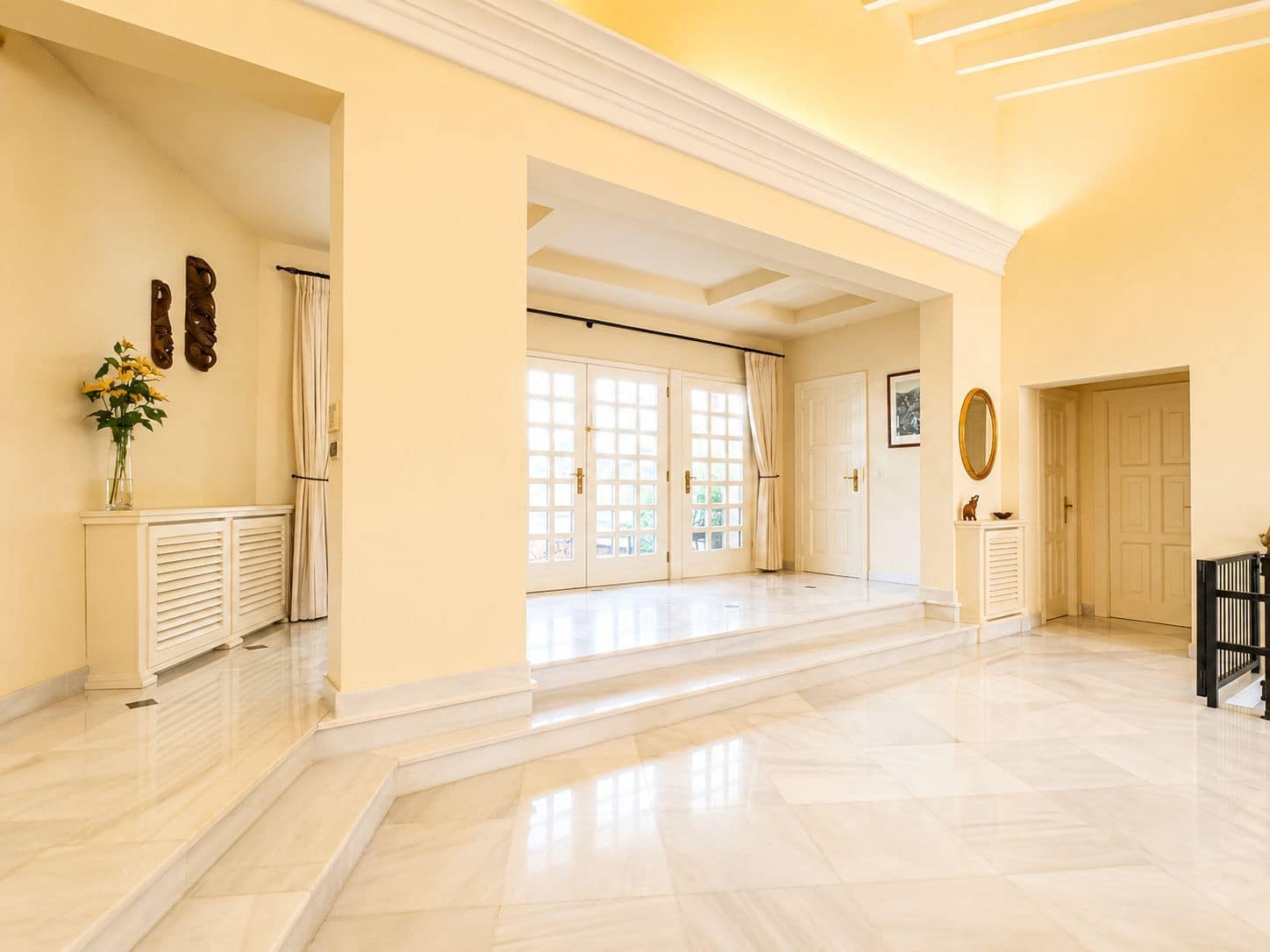 4 bedroom Villa for sale in Altea with pool - € 2,200,000 (Ref: 9908279)
