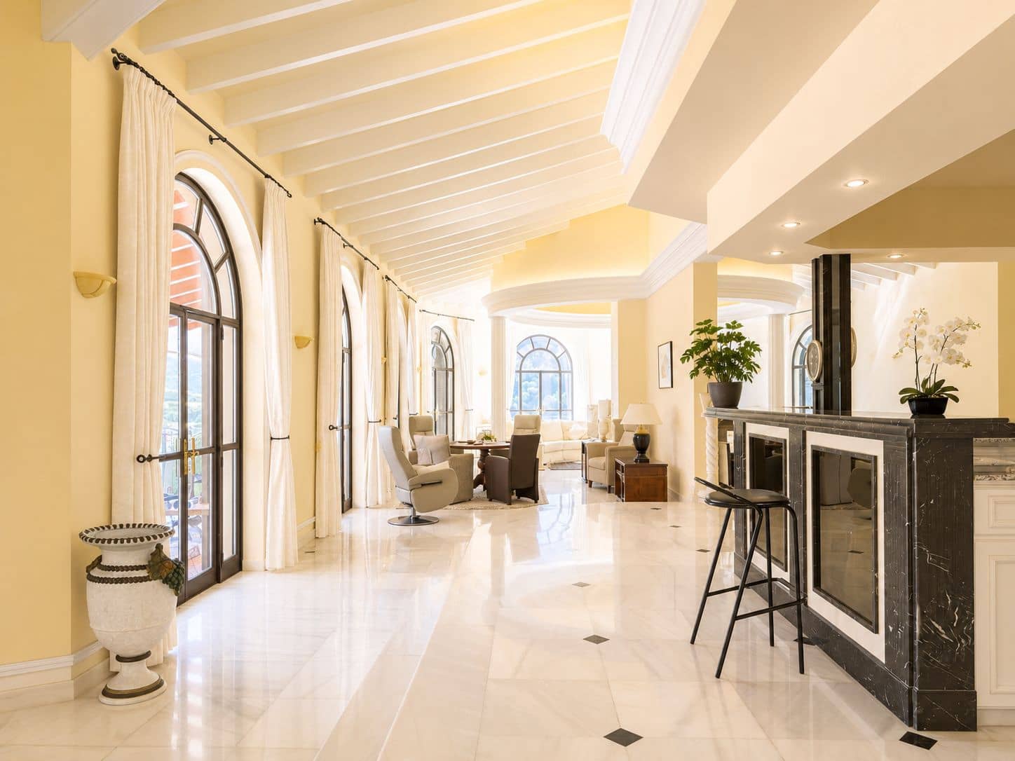 4 bedroom Villa for sale in Altea with pool - € 2,200,000 (Ref: 9908279)