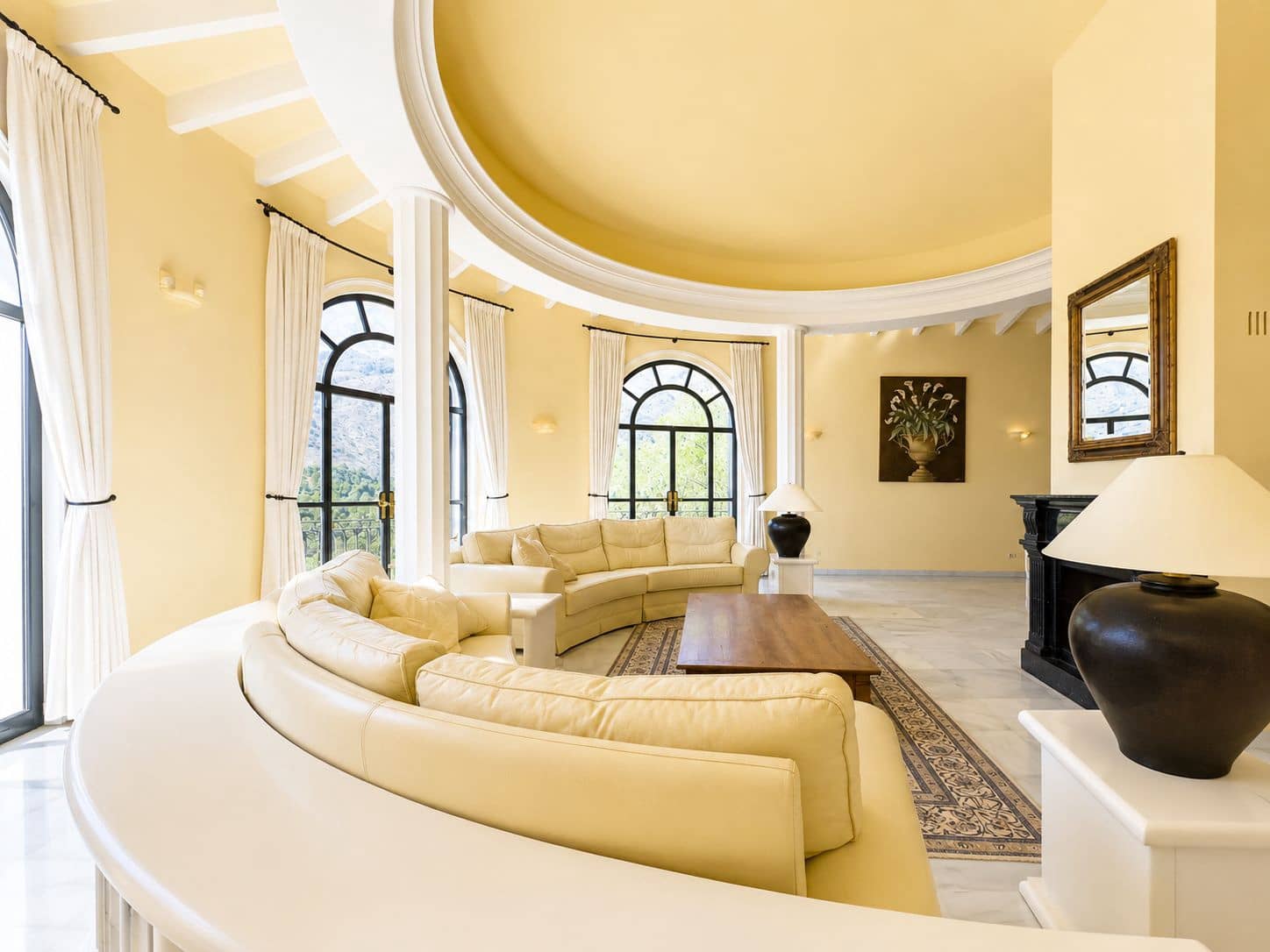 4 bedroom Villa for sale in Altea with pool - € 2,200,000 (Ref: 9908279)