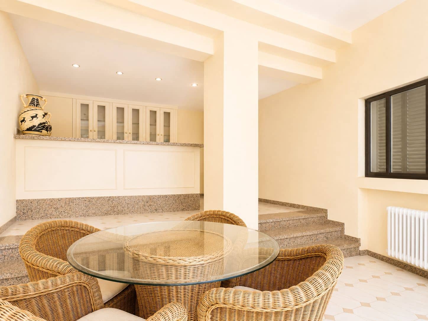 4 bedroom Villa for sale in Altea with pool - € 2,200,000 (Ref: 9908279)