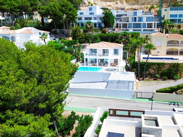3 quarto Moradia para venda em Altea com piscina - 1 650 000 € (Ref: 9908290)