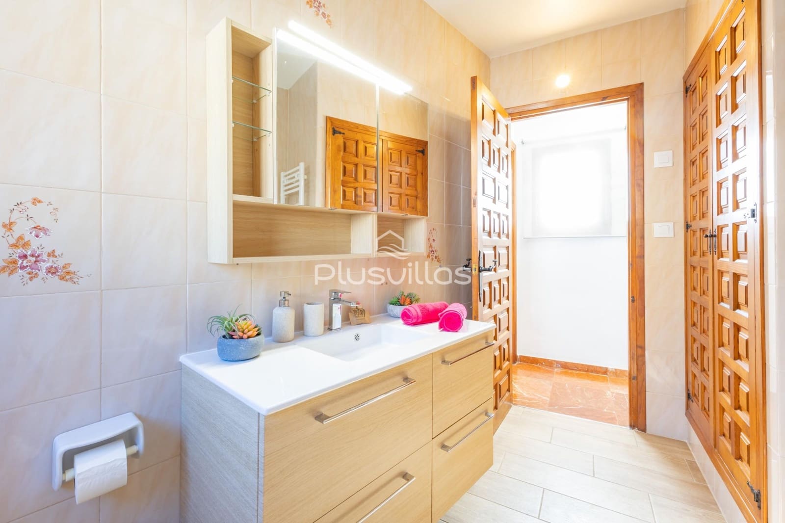 4 soveværelse Villa til salg i Calpe / Calp med swimmingpool - € 699.000 (Ref: 9929731)