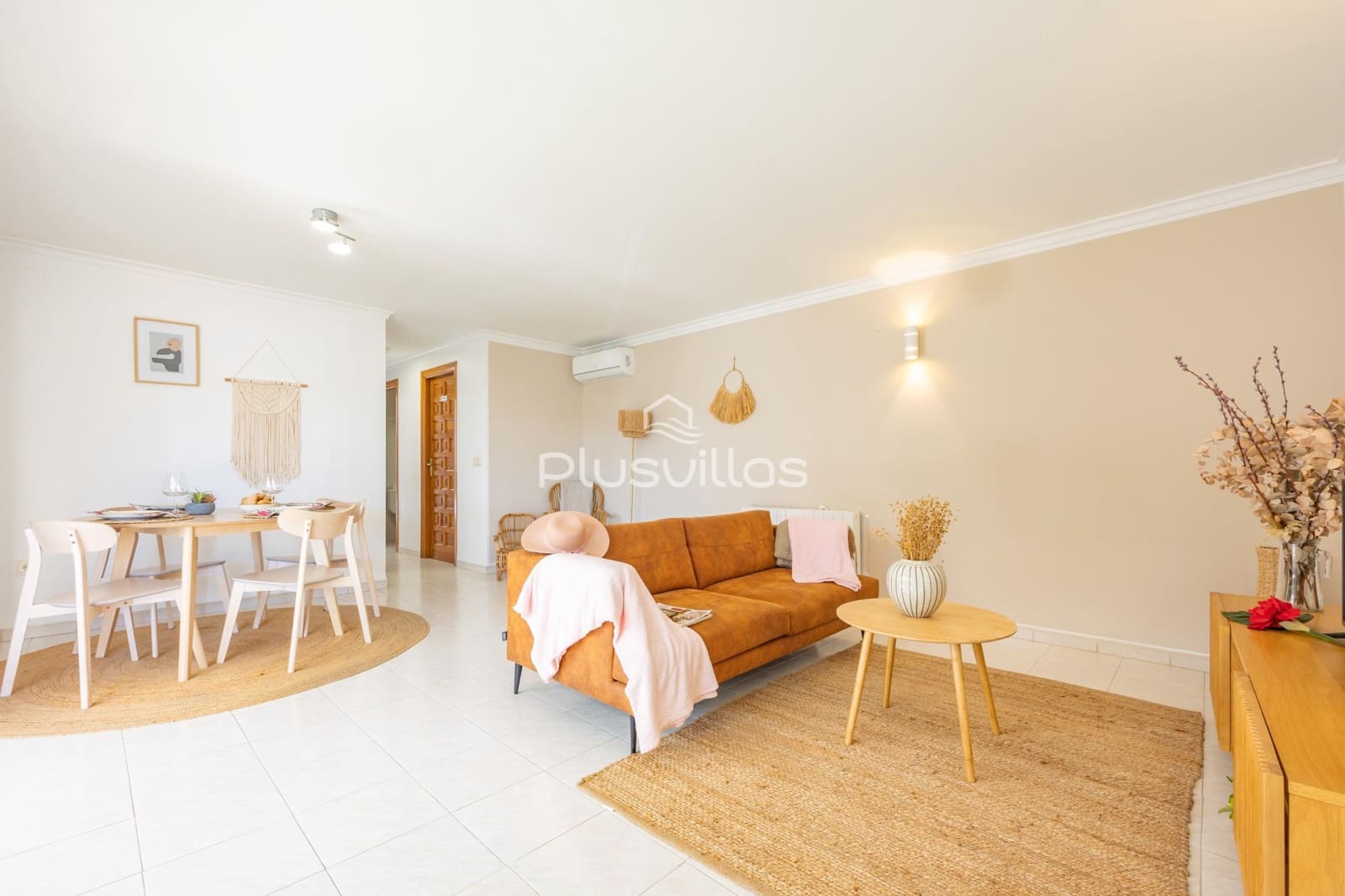 4 soveværelse Villa til salg i Calpe / Calp med swimmingpool - € 699.000 (Ref: 9929731)
