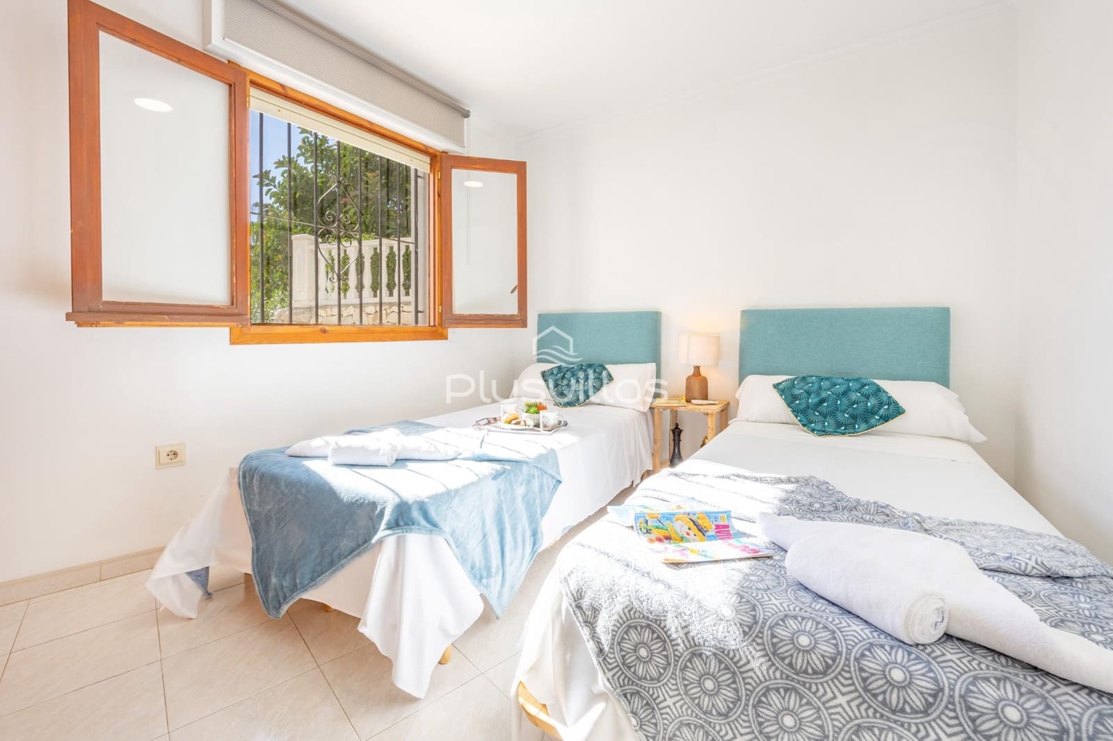 4 soveværelse Villa til salg i Calpe / Calp med swimmingpool - € 699.000 (Ref: 9929731)
