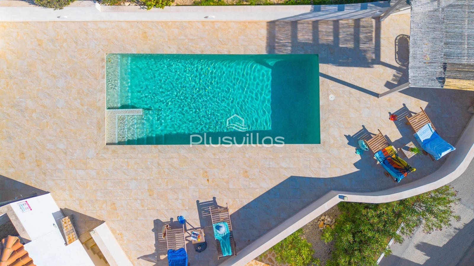 4 soveværelse Villa til salg i Calpe / Calp med swimmingpool - € 699.000 (Ref: 9929731)