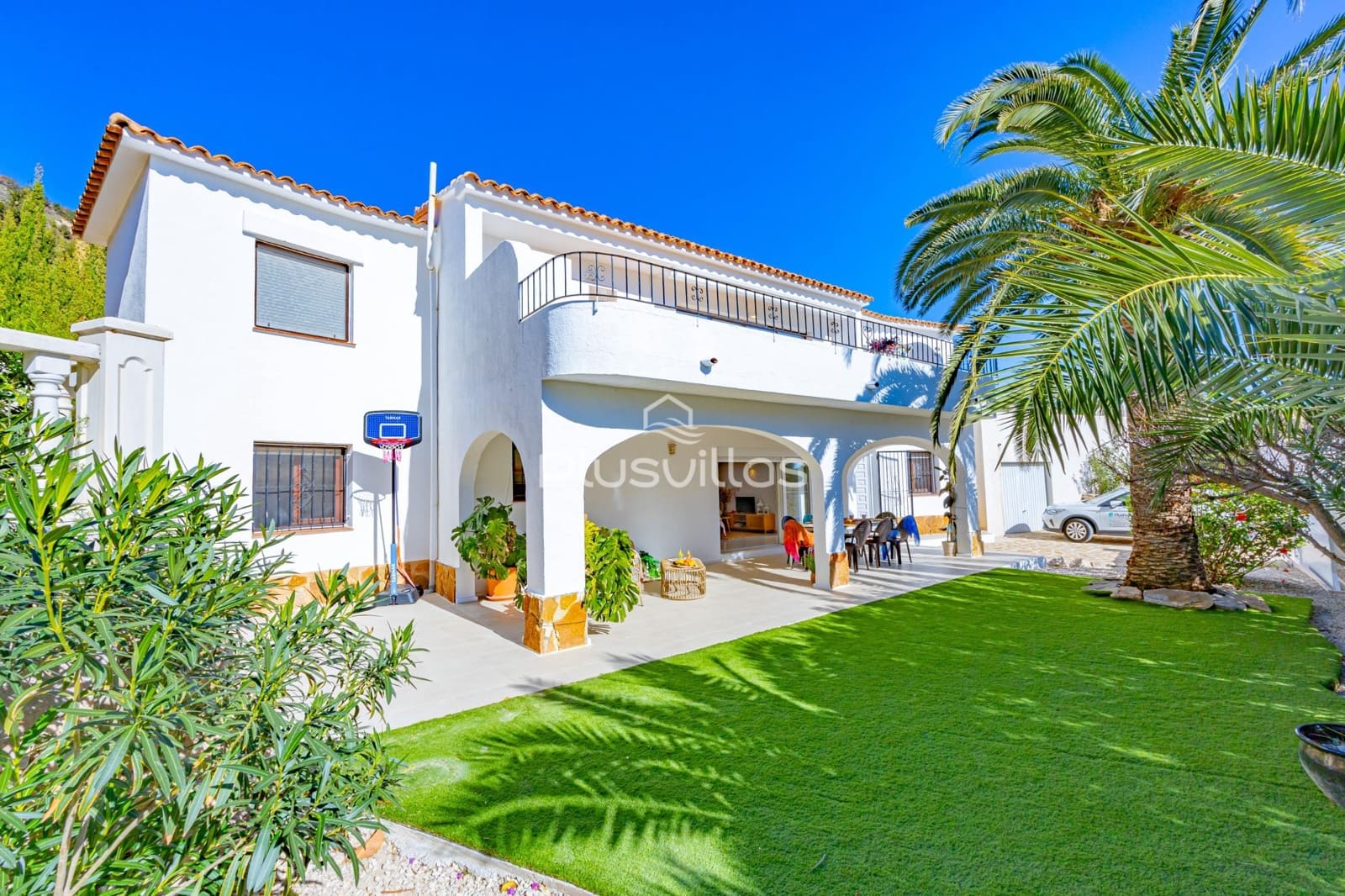 4 soveværelse Villa til salg i Calpe / Calp med swimmingpool - € 699.000 (Ref: 9929731)