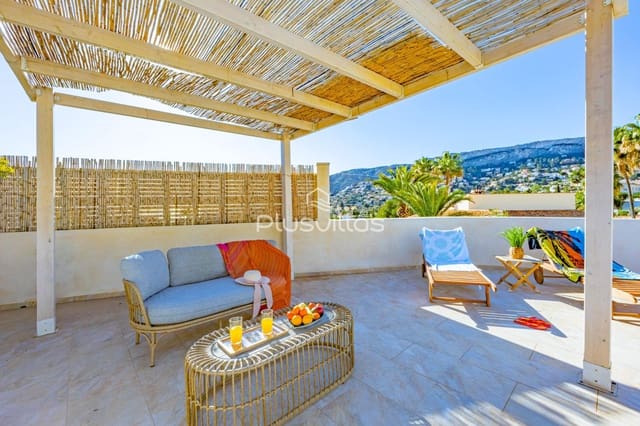 4 soveværelse Villa til salg i Canuta, Calpe / Calp med swimmingpool - € 699.000 (Ref: 9929731)