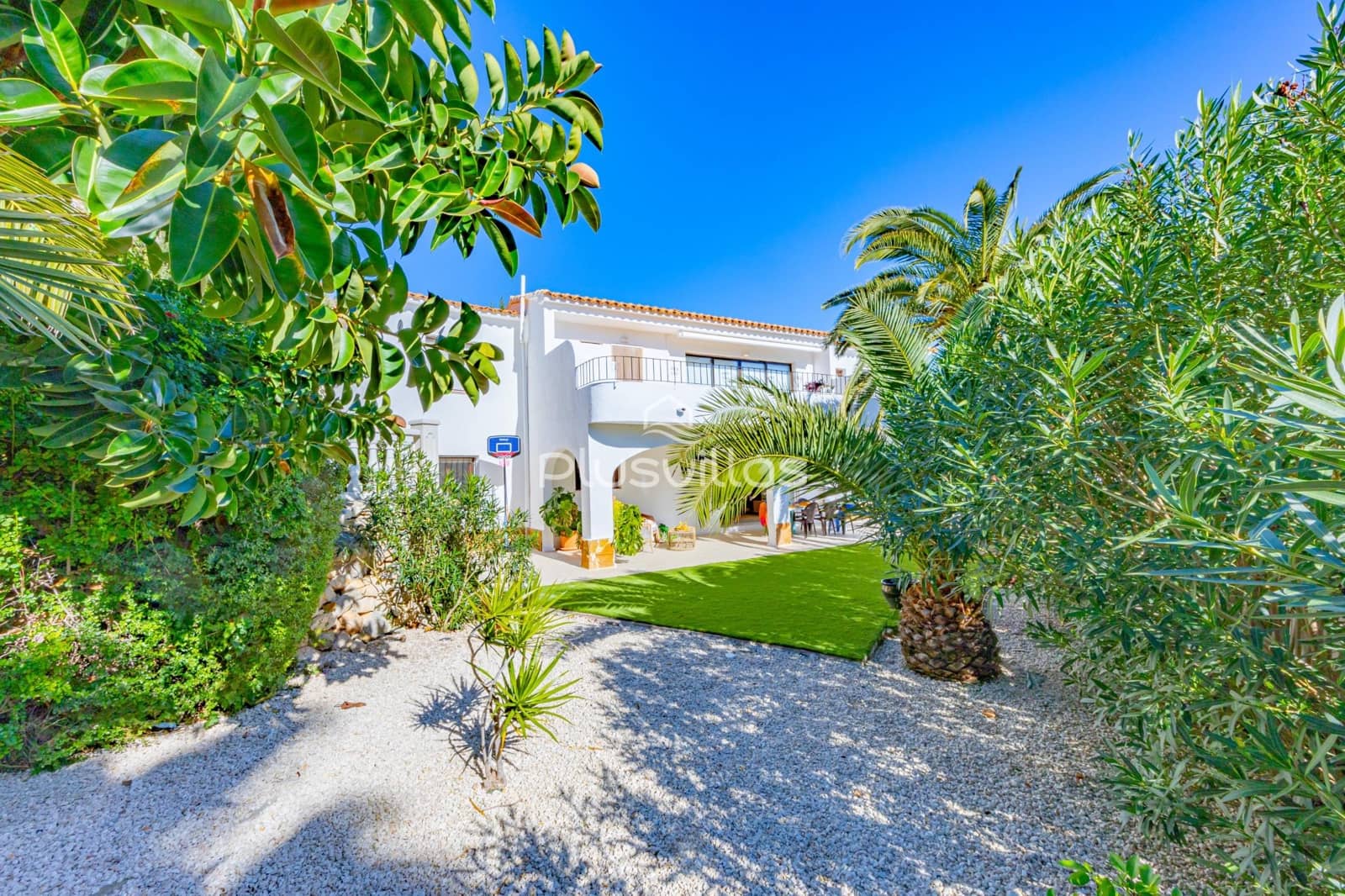 4 soveværelse Villa til salg i Calpe / Calp med swimmingpool - € 699.000 (Ref: 9929731)