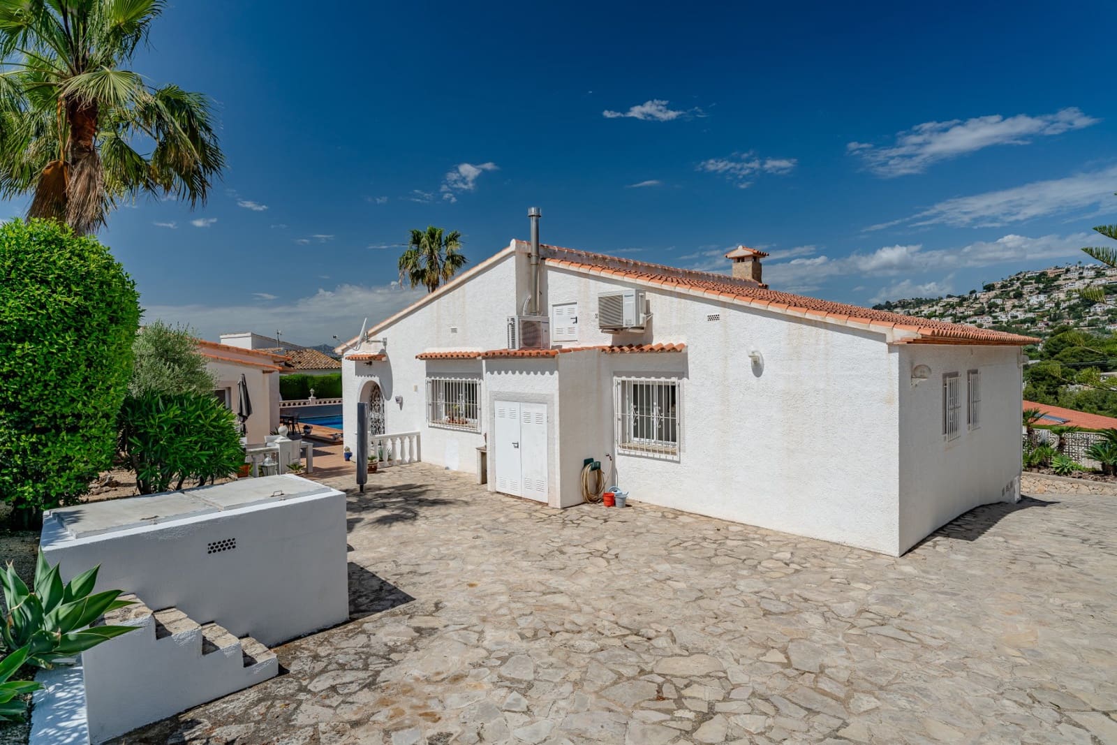 3 bedroom Villa for sale in Benissa with pool - € 675,000 (Ref: 9934602)