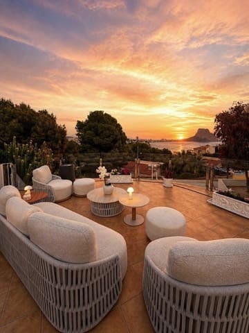 6 soveværelse Villa til salg i Pueblo, Calpe / Calp med swimmingpool - € 960.000 (Ref: 9936664)