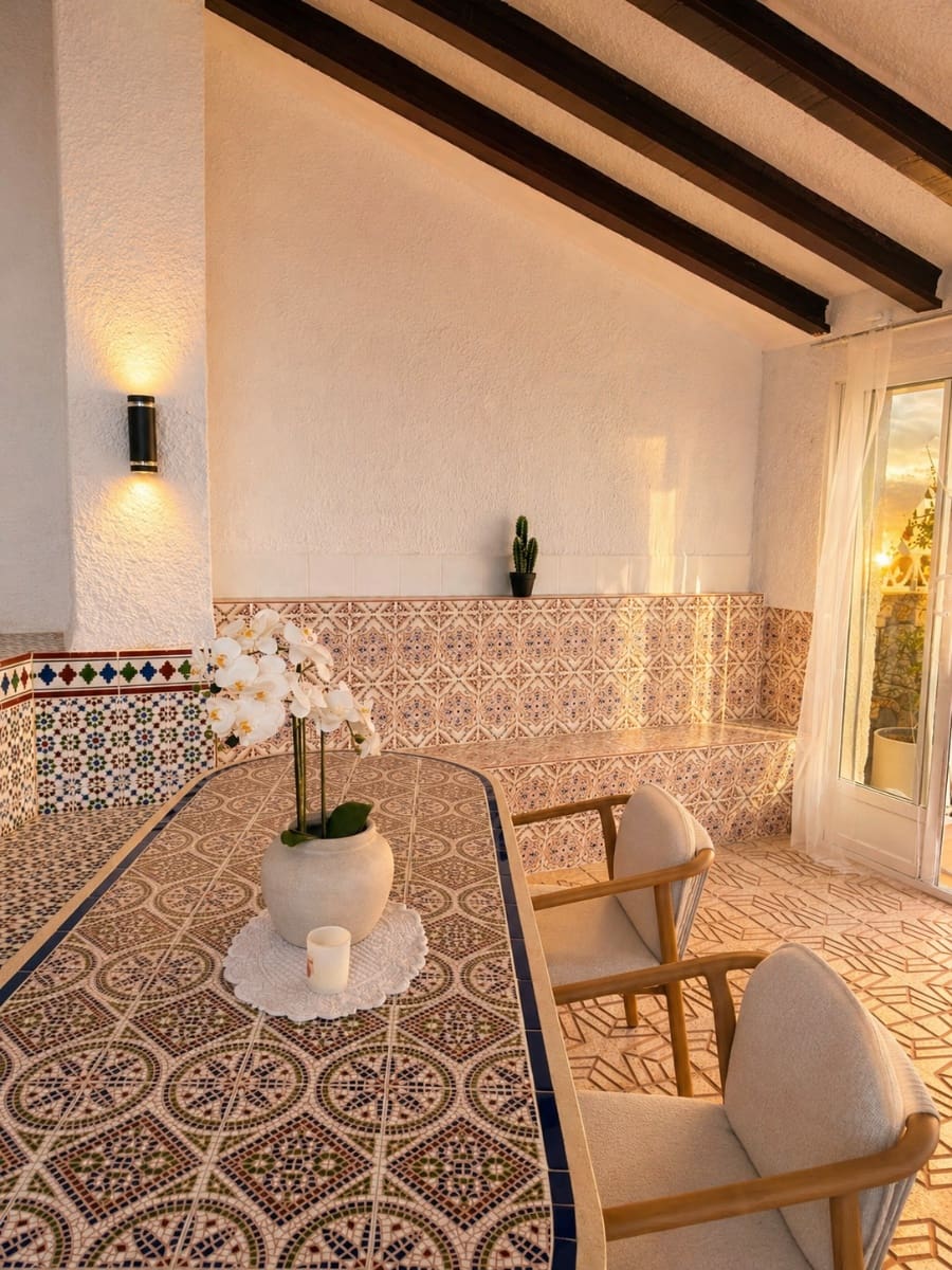 6 soveværelse Villa til salg i Calpe / Calp med swimmingpool - € 960.000 (Ref: 9936664)
