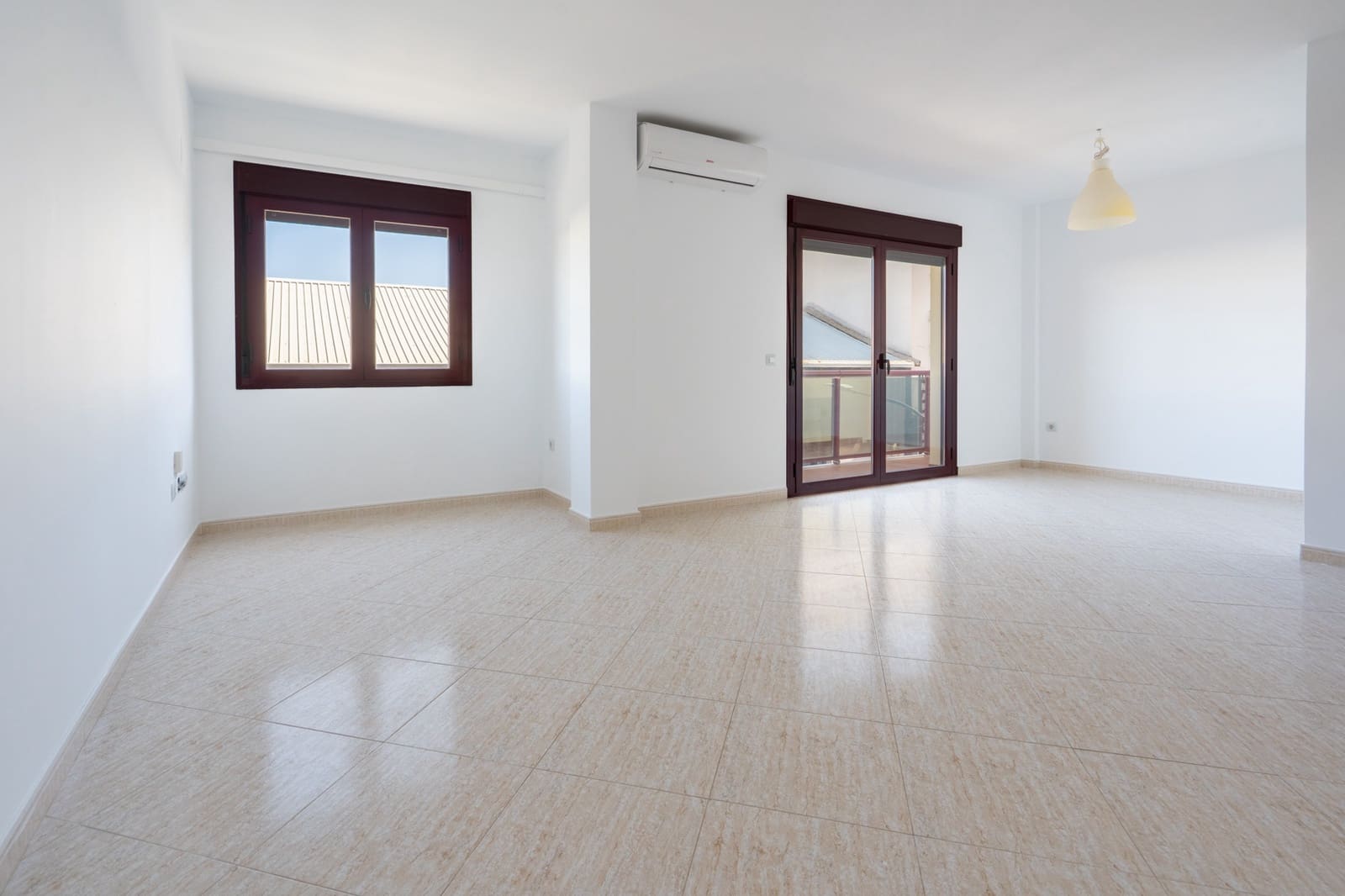 Apartamento de 3 habitaciones en Benissa en venta - 250.000 € (Ref: 9946372)