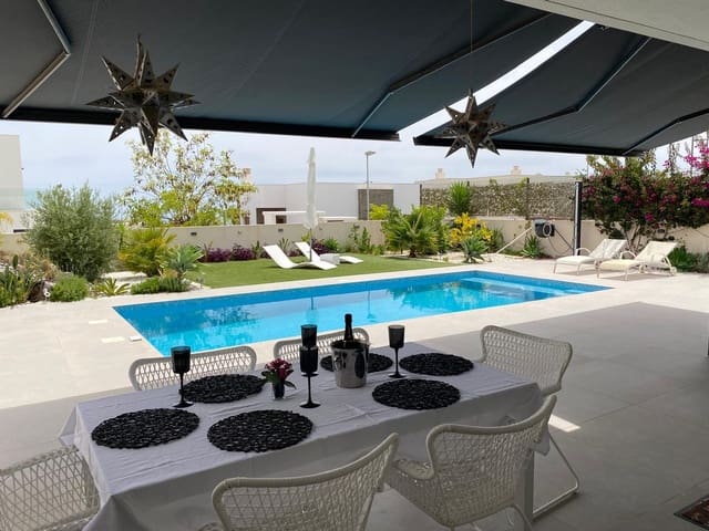 Chalet de 5 habitaciones en Polop en venta con piscina - 795.000 € (Ref: 9946383)