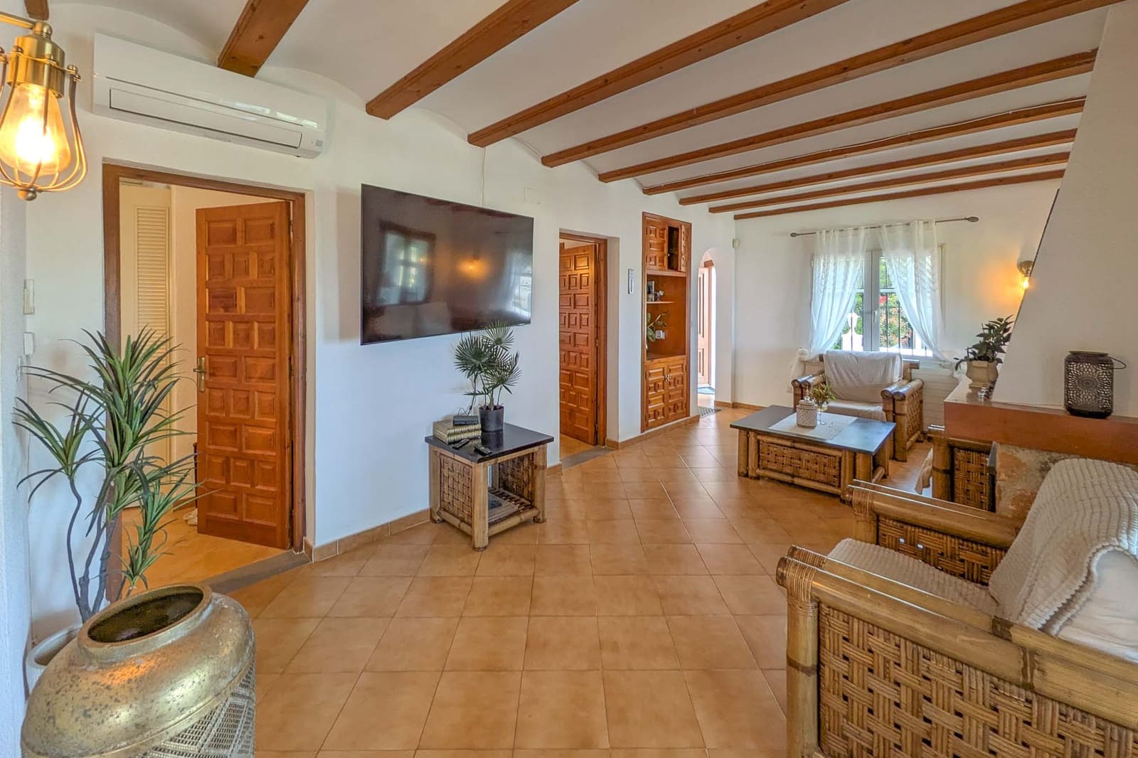 4 bedroom Villa for sale in Denia with pool - € 565,000 (Ref: 9946384)