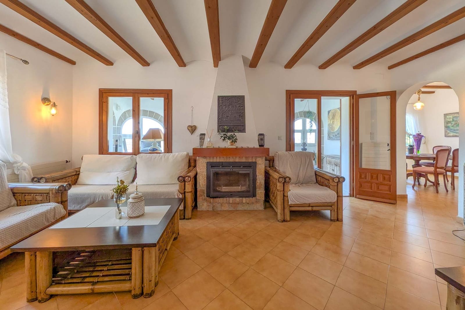4 bedroom Villa for sale in Denia with pool - € 565,000 (Ref: 9946384)