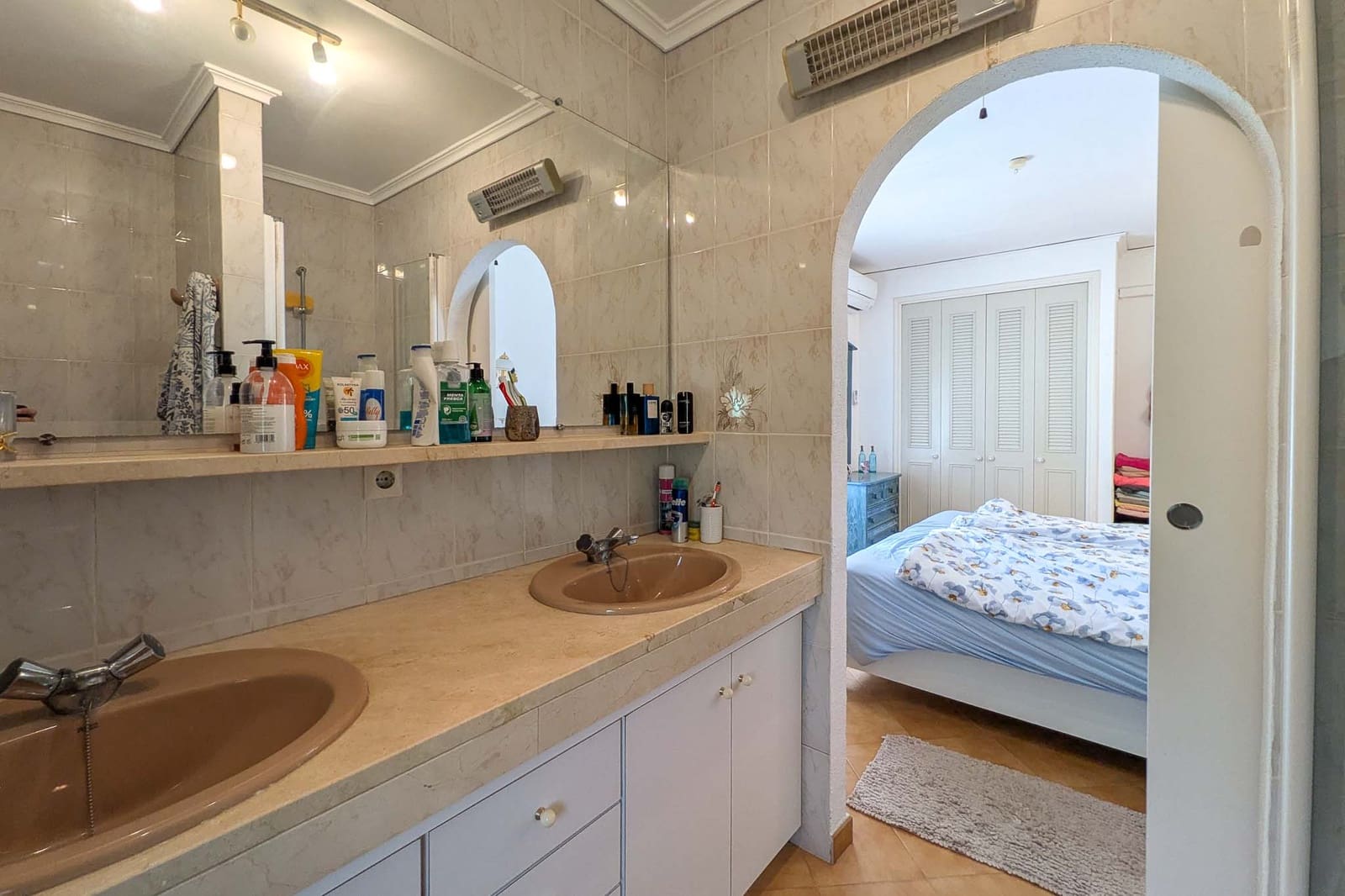 4 bedroom Villa for sale in Denia with pool - € 565,000 (Ref: 9946384)