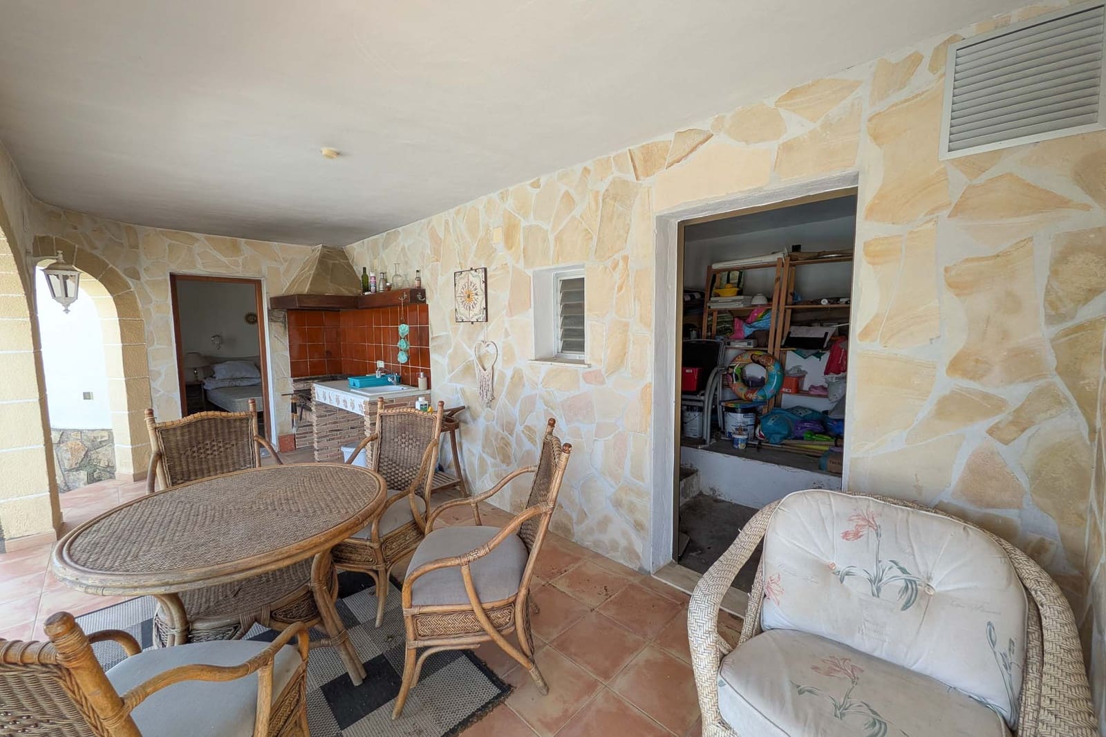 4 bedroom Villa for sale in Denia with pool - € 565,000 (Ref: 9946384)