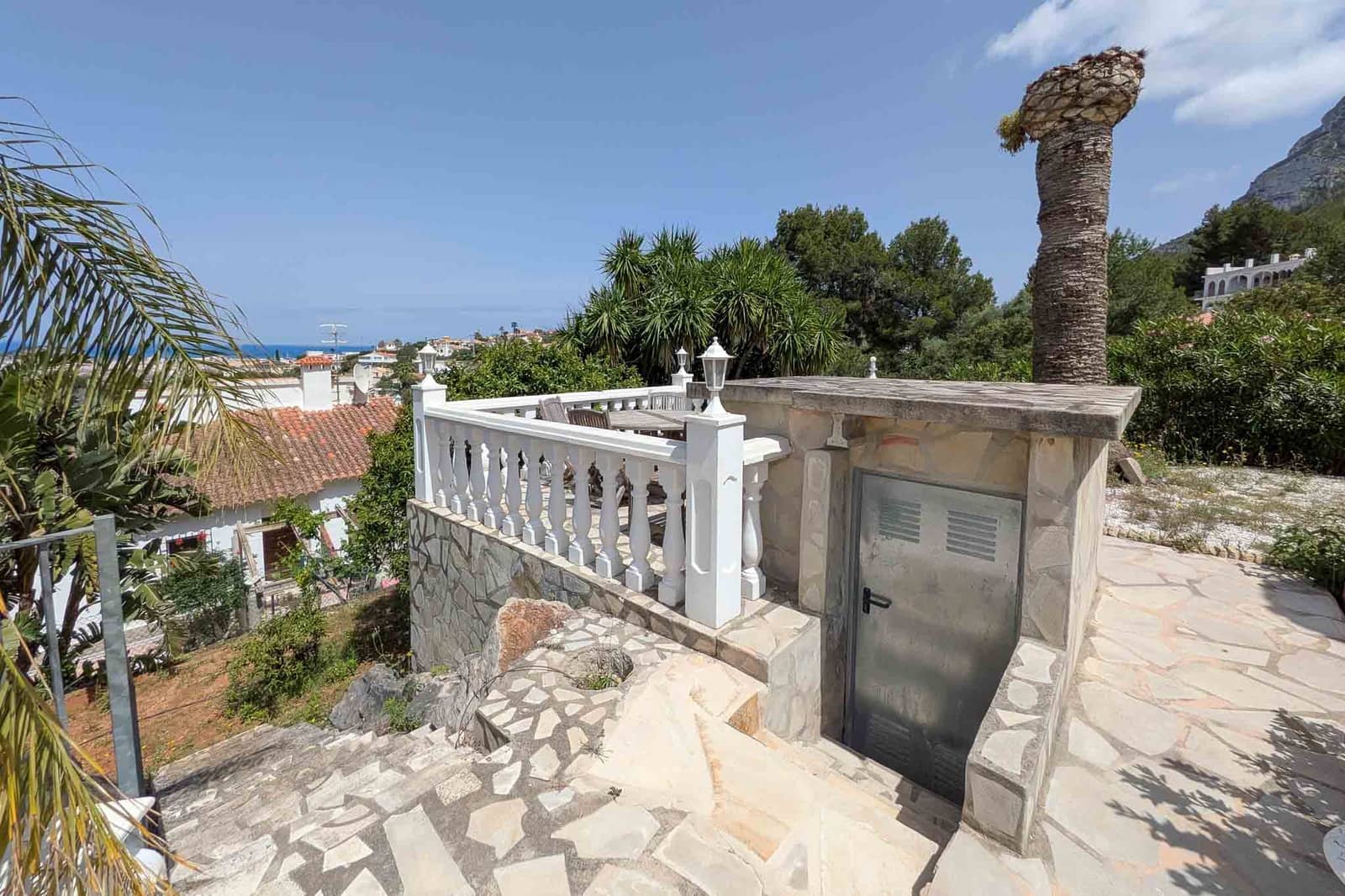 4 bedroom Villa for sale in Denia with pool - € 565,000 (Ref: 9946384)