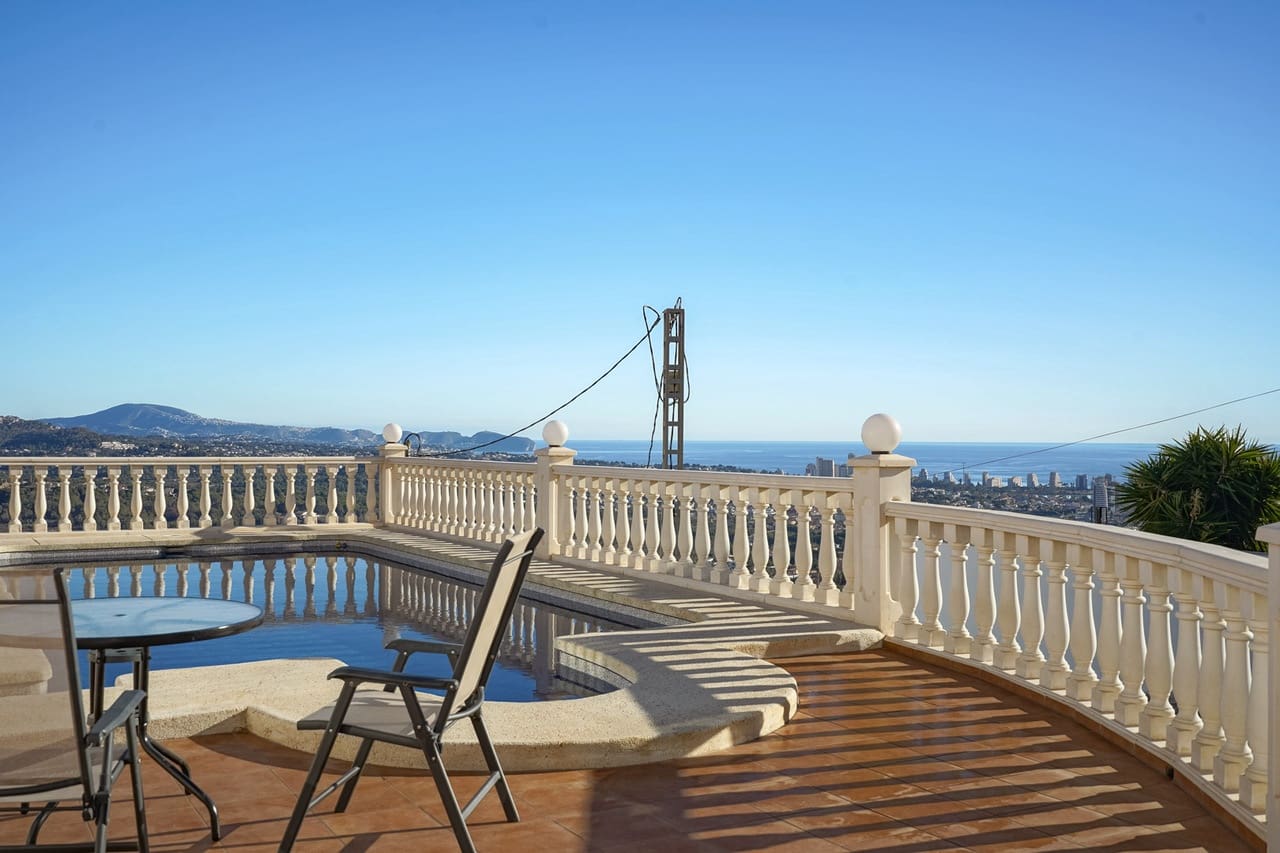 4 soveværelse Villa til salg i Calpe / Calp med swimmingpool - € 690.000 (Ref: 9946414)