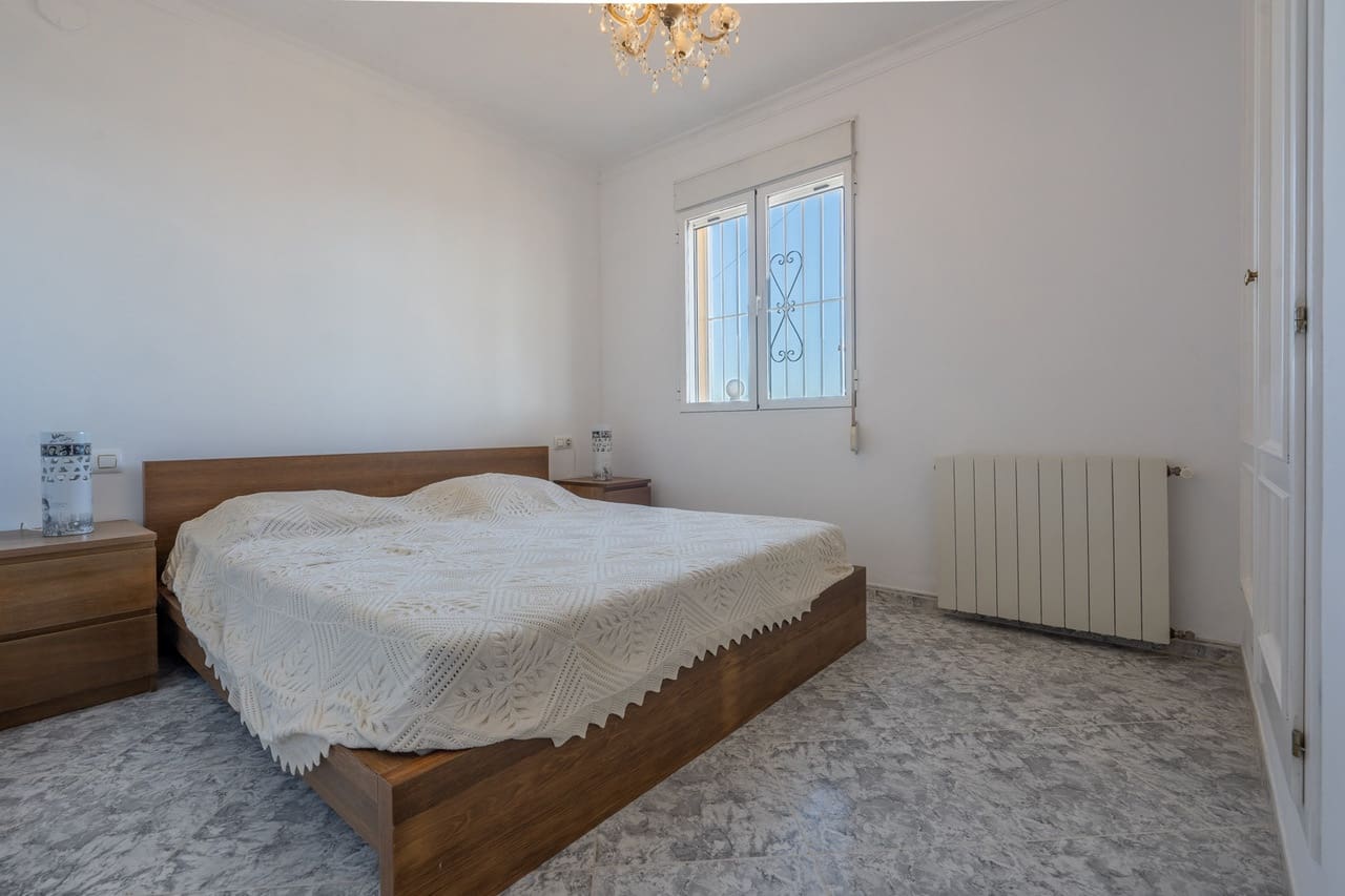 4 soveværelse Villa til salg i Calpe / Calp med swimmingpool - € 690.000 (Ref: 9946414)