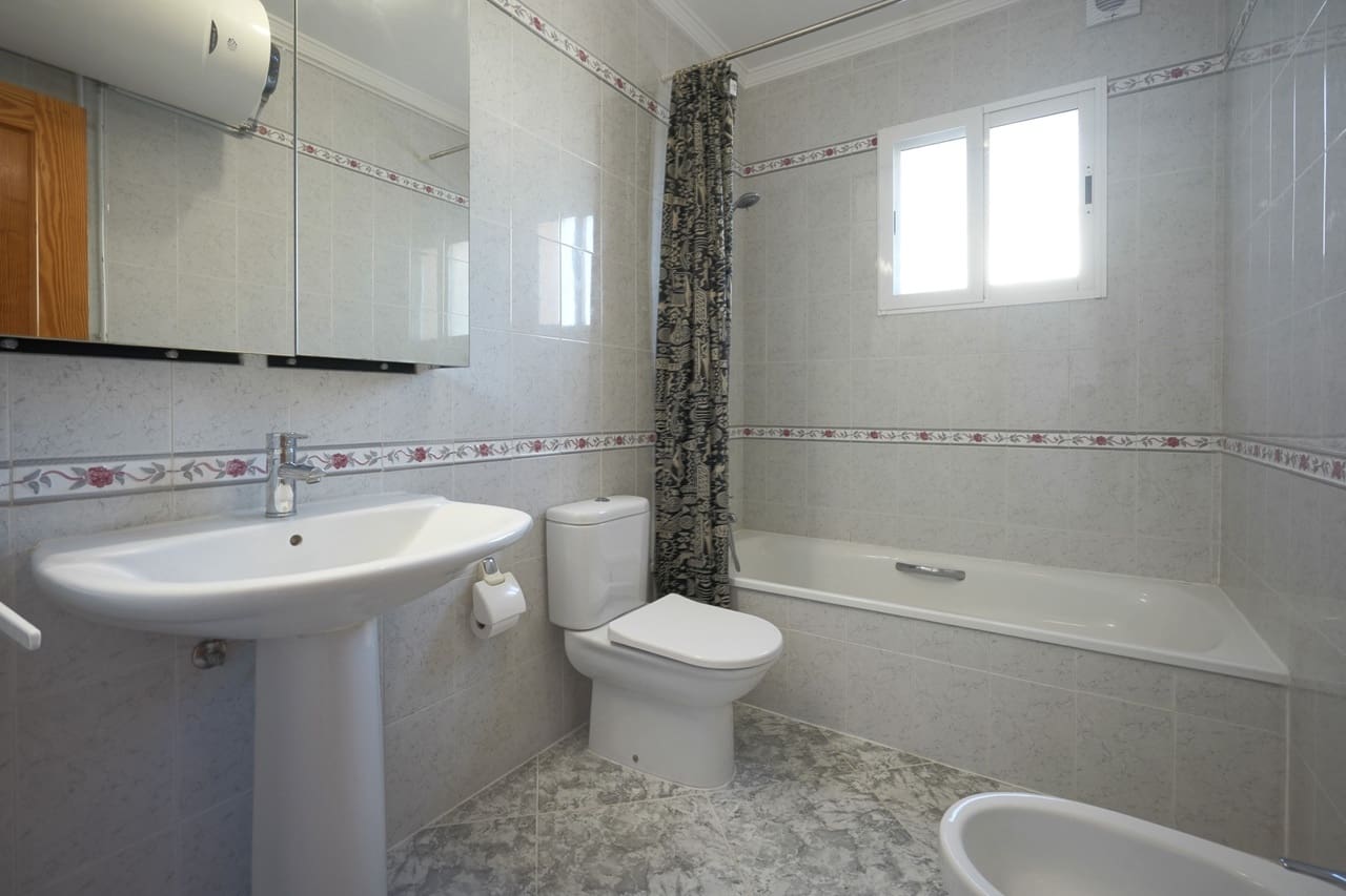 4 soveværelse Villa til salg i Calpe / Calp med swimmingpool - € 690.000 (Ref: 9946414)