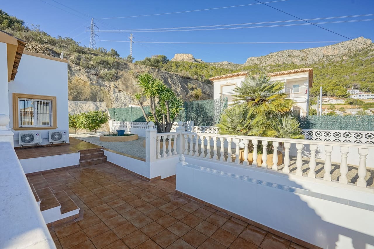 4 soveværelse Villa til salg i Calpe / Calp med swimmingpool - € 690.000 (Ref: 9946414)