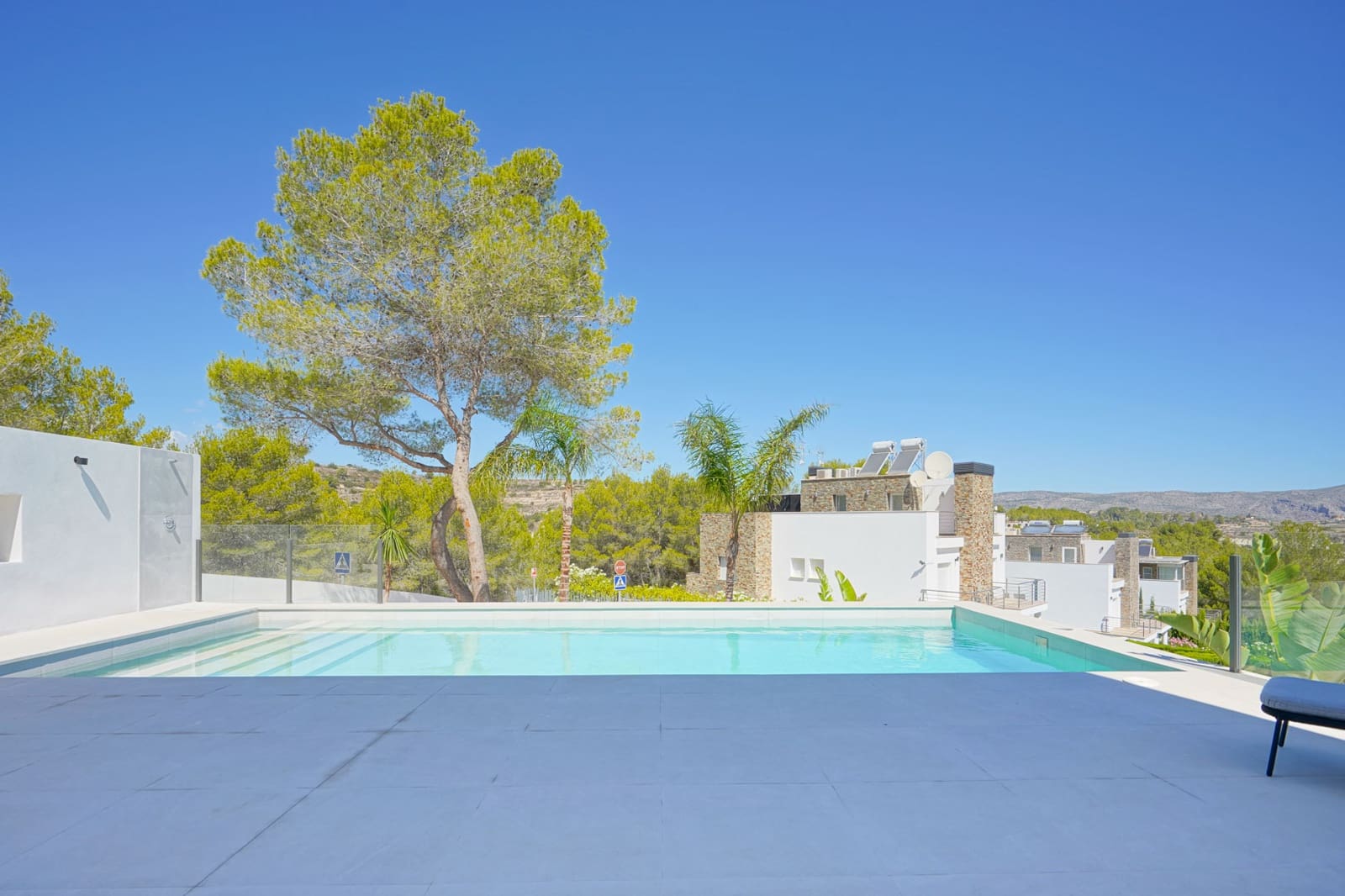 4 soveværelse Villa til salg i Moraira med swimmingpool - € 1.499.000 (Ref: 9946416)
