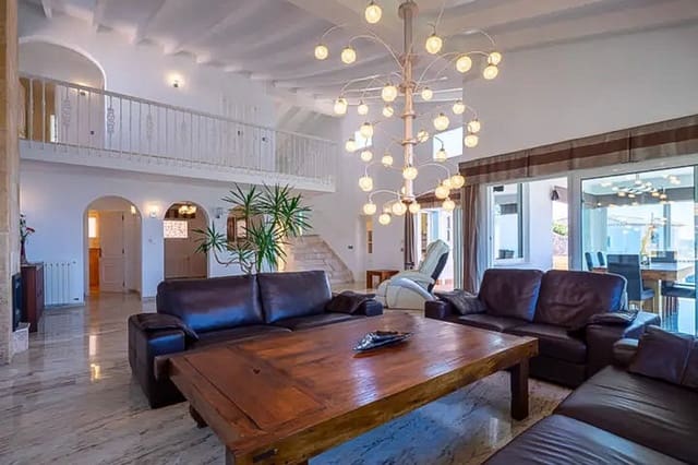 3 soverom Villa til salgs i Moraira, Teulada-Moraira med svømmebasseng - € 990 000 (Ref: 9946420)