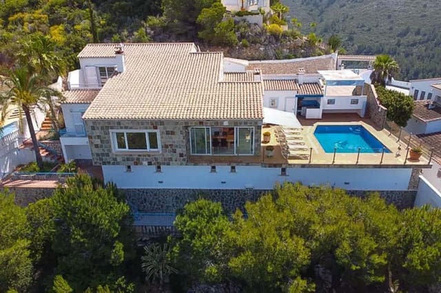 3 soverom Villa til salgs i Moraira, Teulada-Moraira med svømmebasseng - € 990 000 (Ref: 9946420)