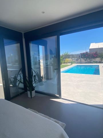 Chalet de 5 habitaciones en Polop en venta con piscina - 725.000 € (Ref: 9946424)