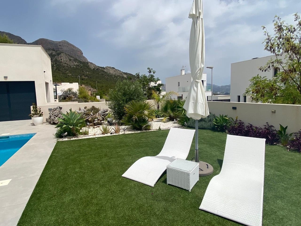 5 chambre Villa/Maison à vendre à Polop avec piscine - 725 000 € (Ref: 9946424)