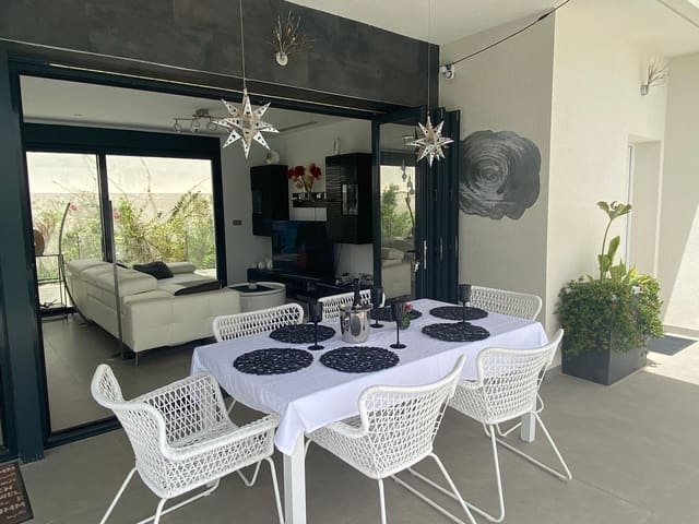 Chalet de 5 habitaciones en Polop en venta con piscina - 725.000 € (Ref: 9946424)