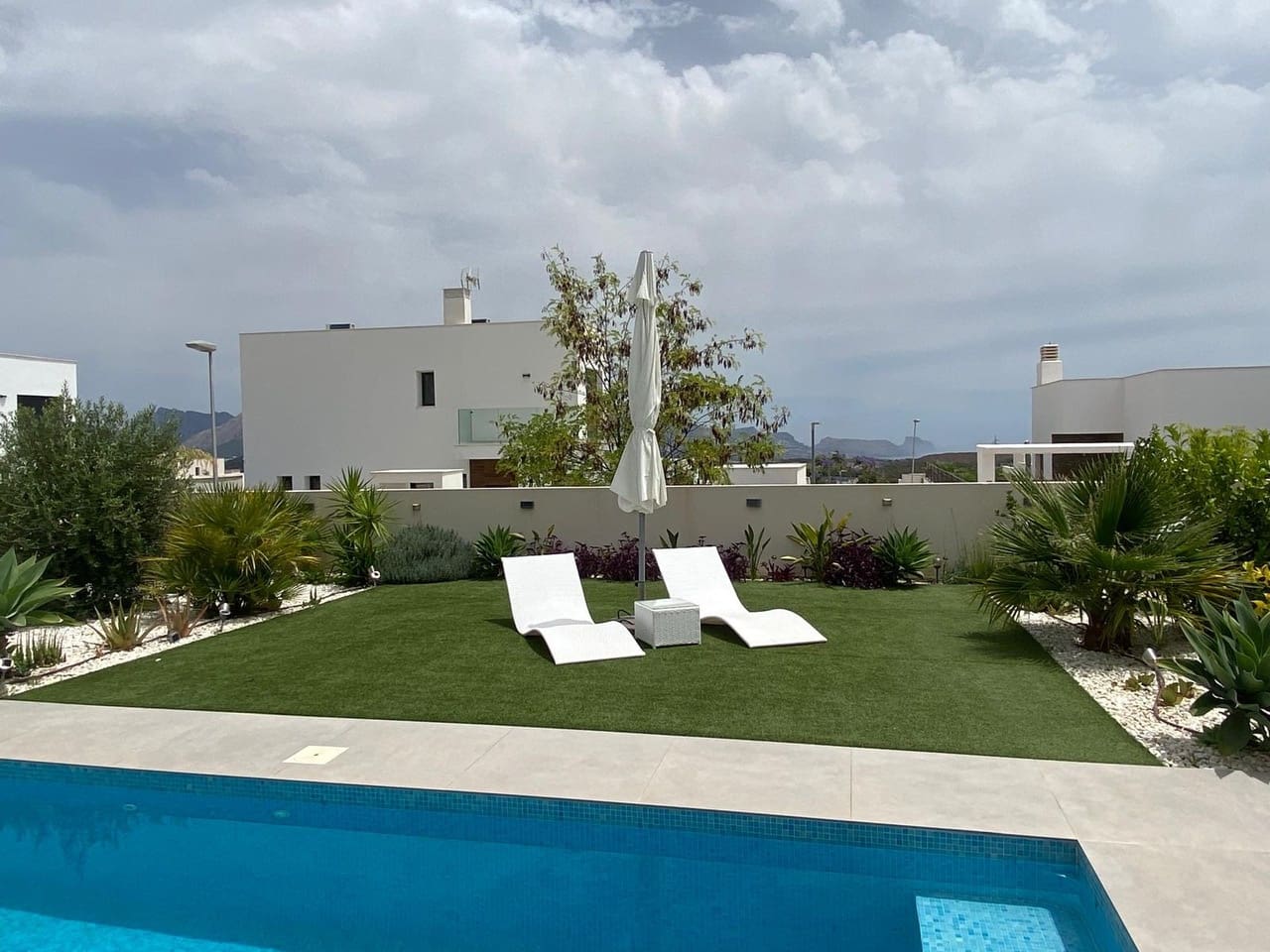 5 chambre Villa/Maison à vendre à Polop avec piscine - 725 000 € (Ref: 9946424)