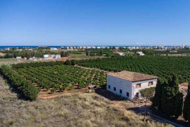 Villa for sale in Dénia - € 680,000 (Ref: 9946429)
