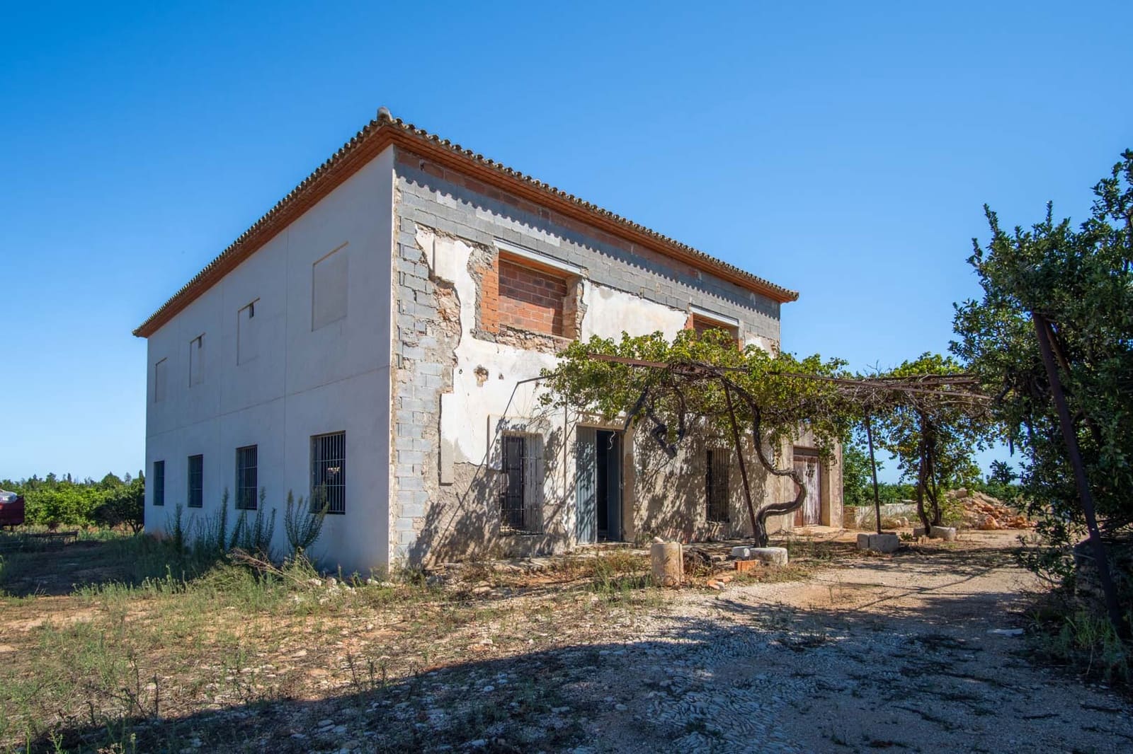 Villa for sale in Denia - € 680,000 (Ref: 9946429)