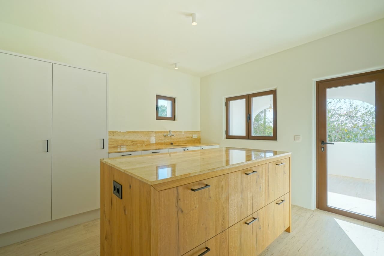 5 soverom Villa til salgs i Benissa med svømmebasseng - € 2 750 000 (Ref: 9946442)
