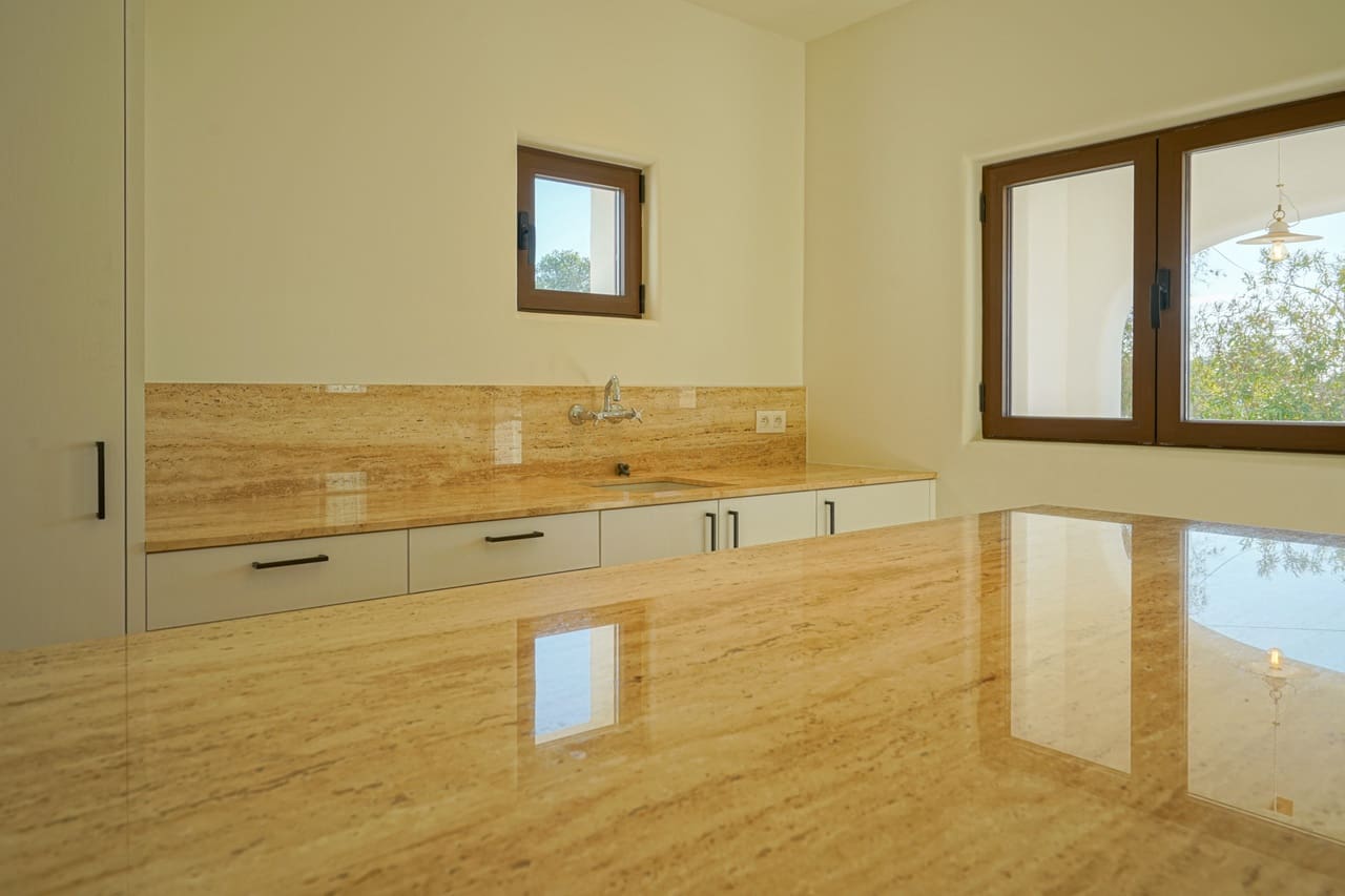 5 soverom Villa til salgs i Benissa med svømmebasseng - € 2 750 000 (Ref: 9946442)