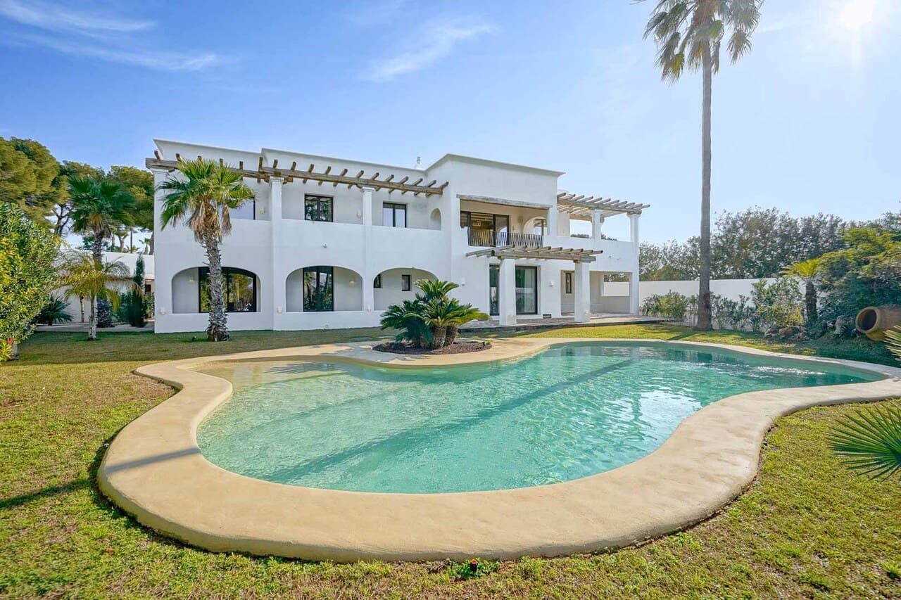 5 soverom Villa til salgs i Benissa med svømmebasseng - € 2 750 000 (Ref: 9946442)