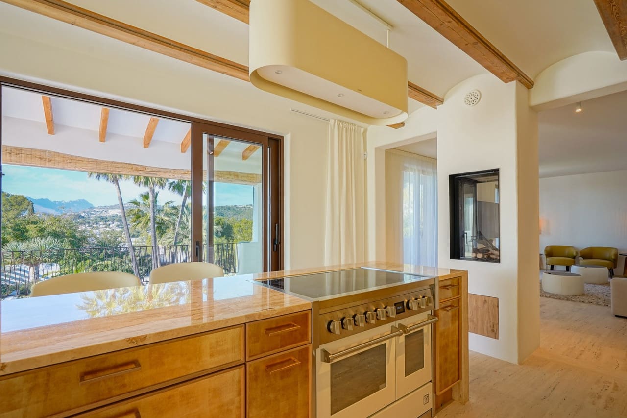 5 soverom Villa til salgs i Benissa med svømmebasseng - € 2 750 000 (Ref: 9946442)