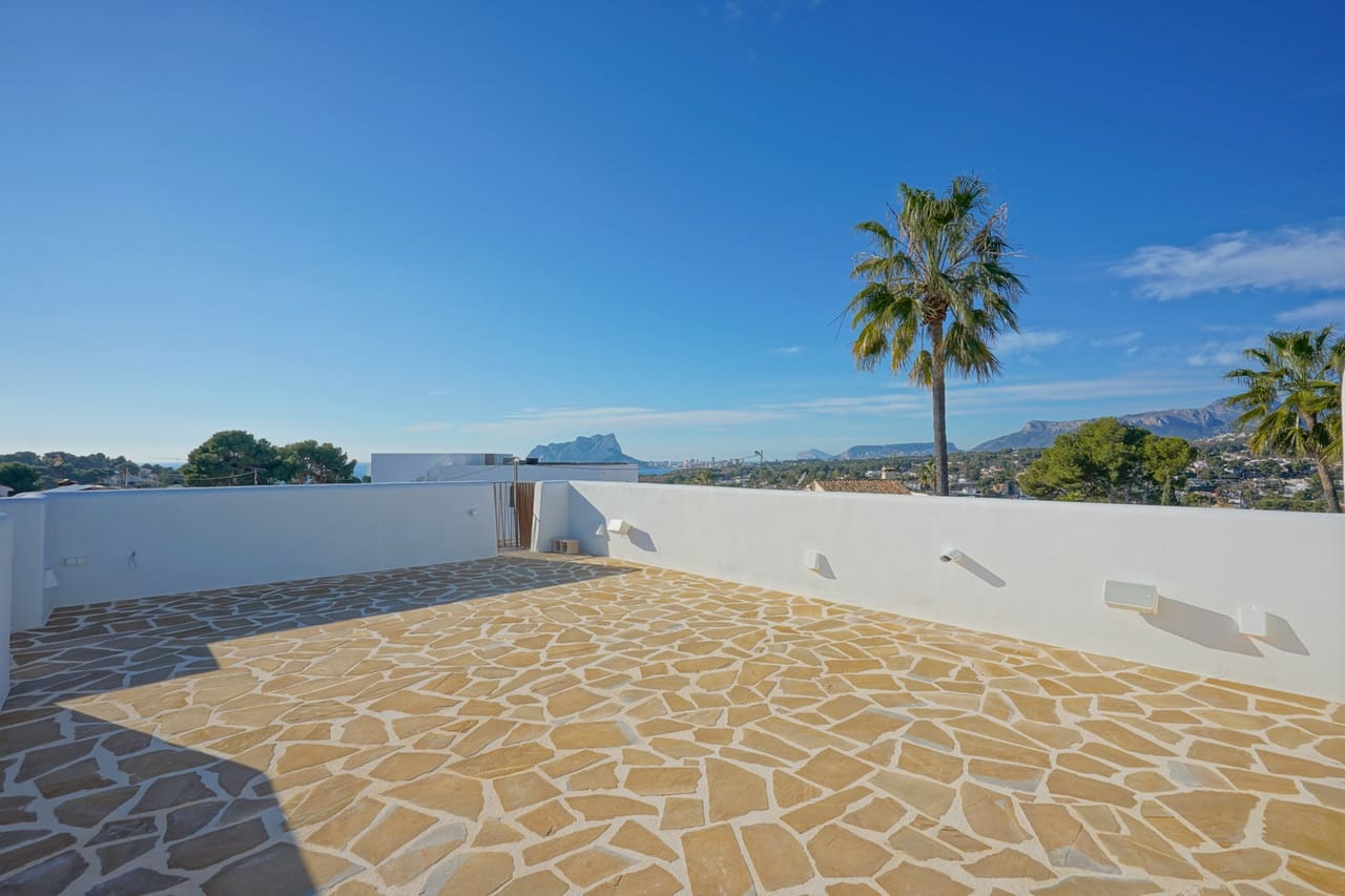 5 soverom Villa til salgs i Benissa med svømmebasseng - € 2 750 000 (Ref: 9946442)