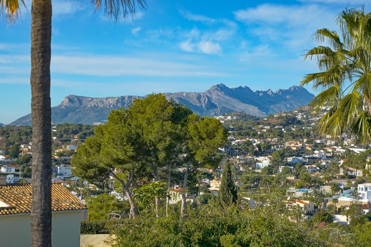 5 soverom Villa til salgs i Benissa med svømmebasseng - € 2 750 000 (Ref: 9946442)