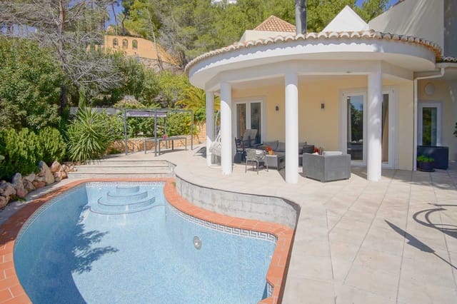 Chalet de 3 habitaciones en Altea en venta con piscina - 530.000 € (Ref: 9946451)