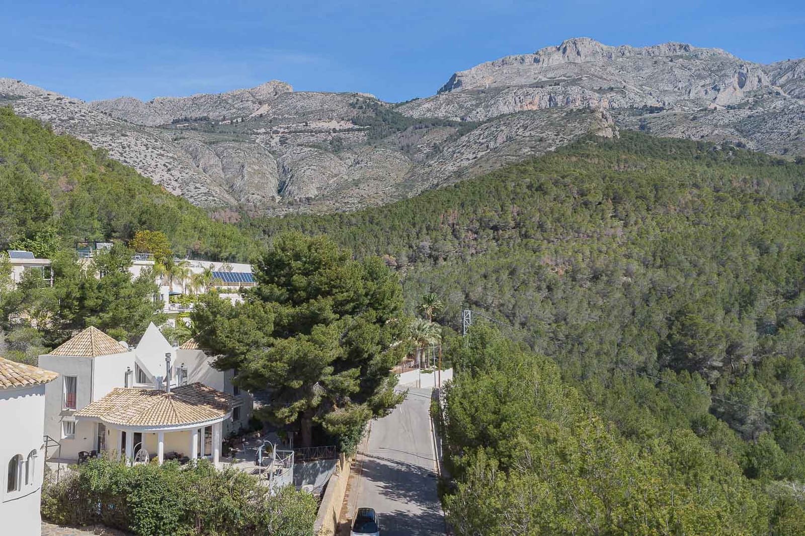 Chalet de 3 habitaciones en Altea en venta con piscina - 530.000 € (Ref: 9946451)
