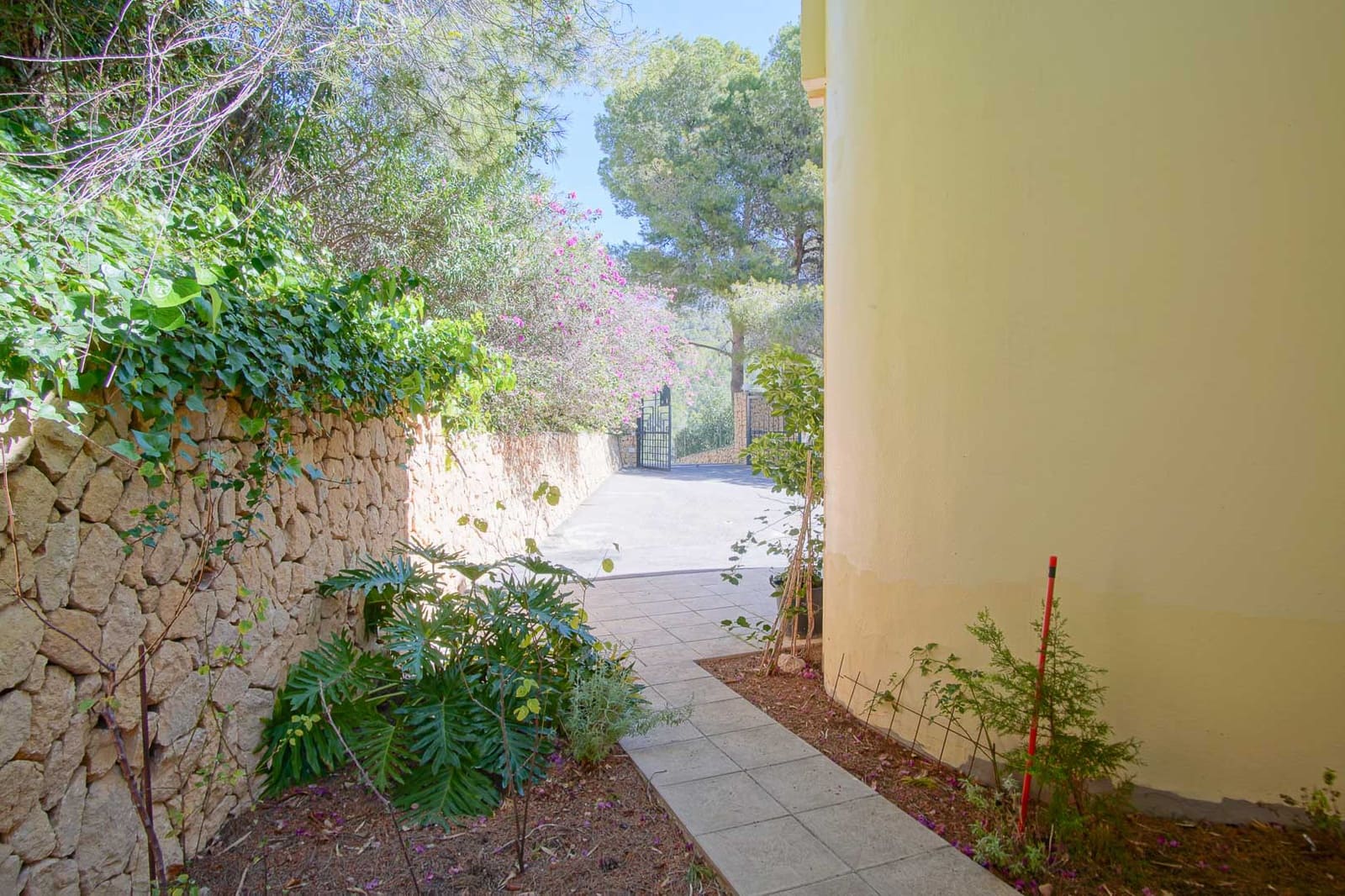 Chalet de 3 habitaciones en Altea en venta con piscina - 530.000 € (Ref: 9946451)
