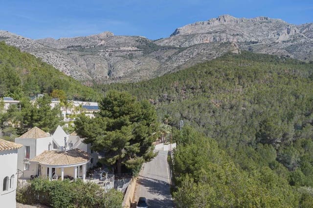 Chalet de 3 habitaciones en Altea en venta con piscina - 530.000 € (Ref: 9946451)