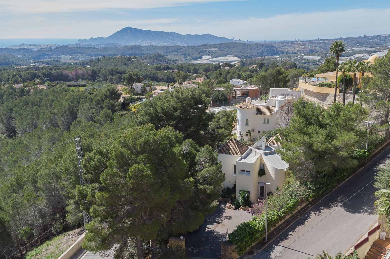Chalet de 3 habitaciones en Altea en venta con piscina - 530.000 € (Ref: 9946451)